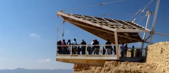 Cotler fellows 2024/25 on the Terrace Lookout in Mitzpe Ramon during one of the program's field trips